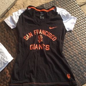 Nike giants tshirt